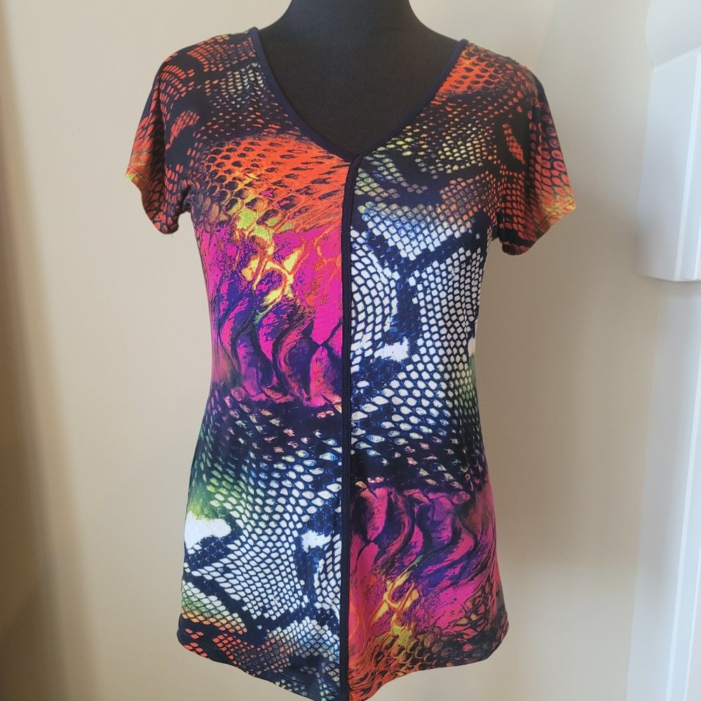 J Multi-Patterned T-Shirt Top Blouse Short-Sleeve Sz M - Gently Used